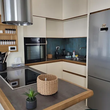 Arbamore 2br With Sea View And Balcony 아파트