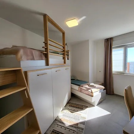 Arbamore 2br With Sea View And Balcony * 리예카